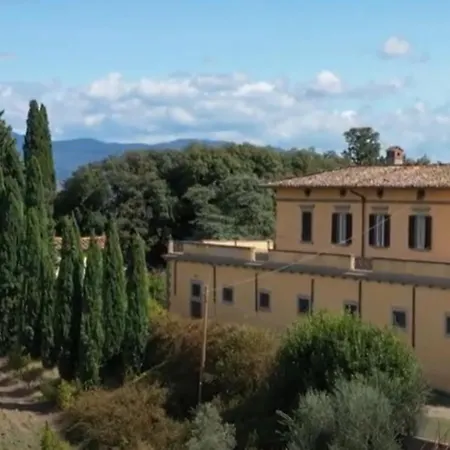 In Il Castellaccio * Poggio a Caiano